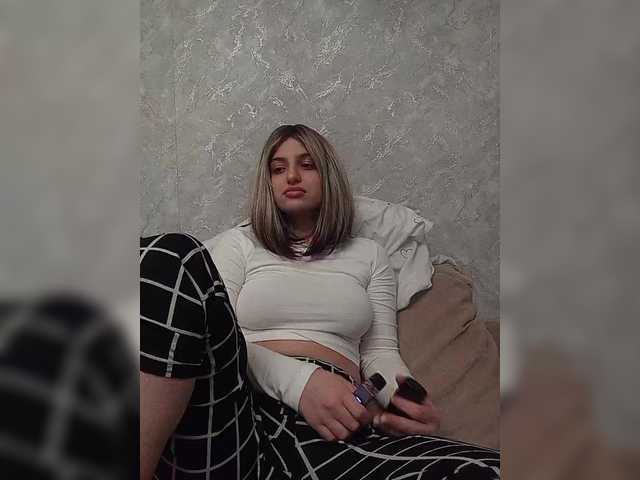 Sonyagasay live cam on BongaCams