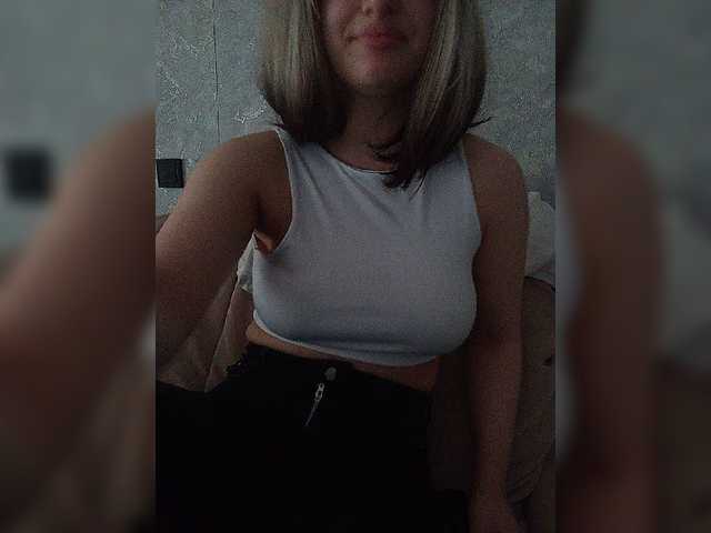 Sonyagasay live cam on BongaCams