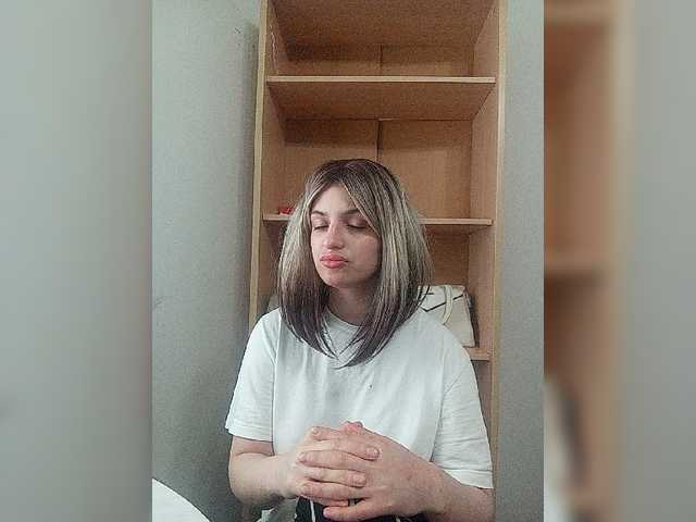Sonyagasay live cam on BongaCams