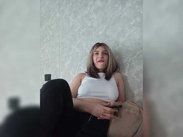Sonyagasay live cam on BongaCams