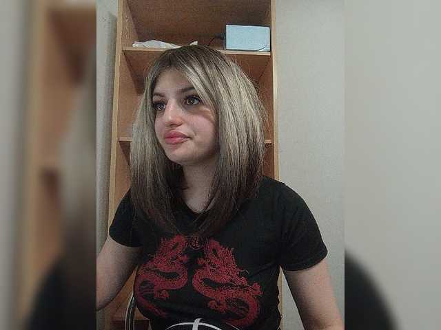 Sonyagasay live cam on BongaCams