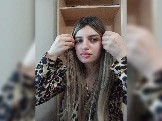 Sonyagasay live cam on BongaCams