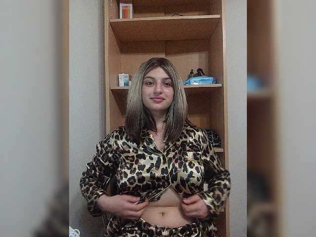 Sonyagasay live webcam show