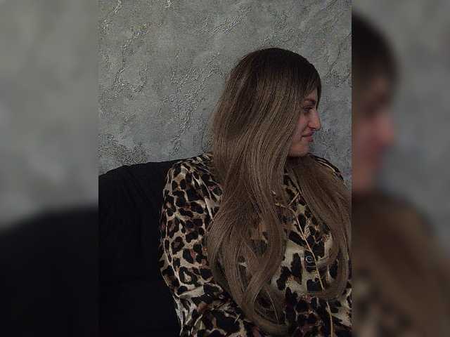 Sonyagasay live cam on BongaCams