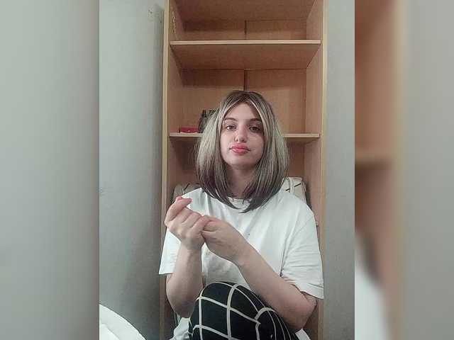 Sonyagasay live cam on BongaCams