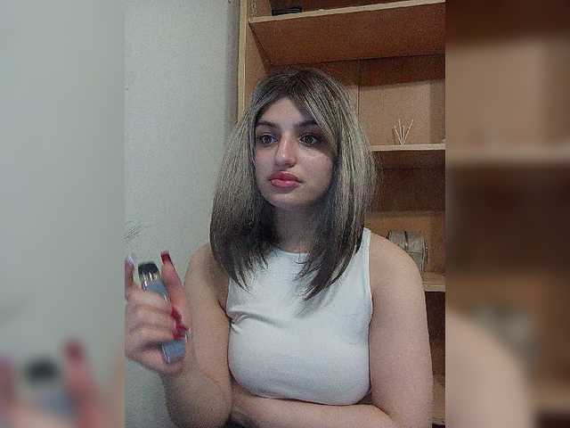 Sonyagasay live cam on BongaCams