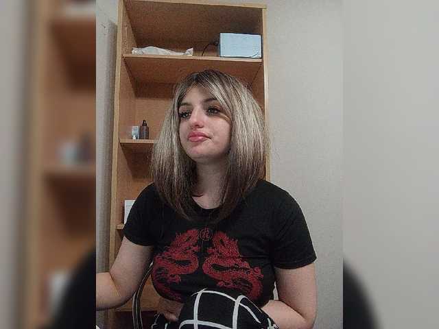 Sonyagasay live cam on BongaCams