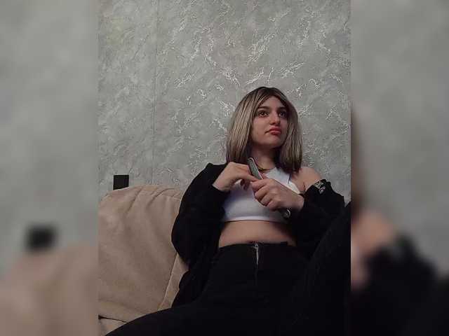 Sonyagasay live cam on BongaCams
