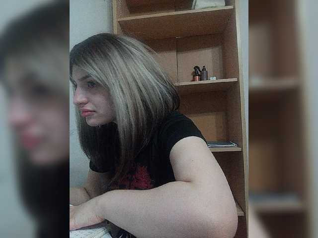 Sonyagasay live cam on BongaCams