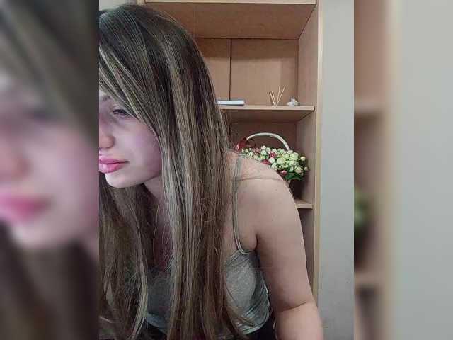 Sonyagasay live cam on BongaCams