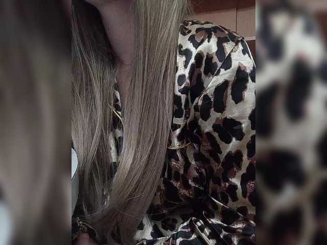 Sonyagasay live cam on BongaCams