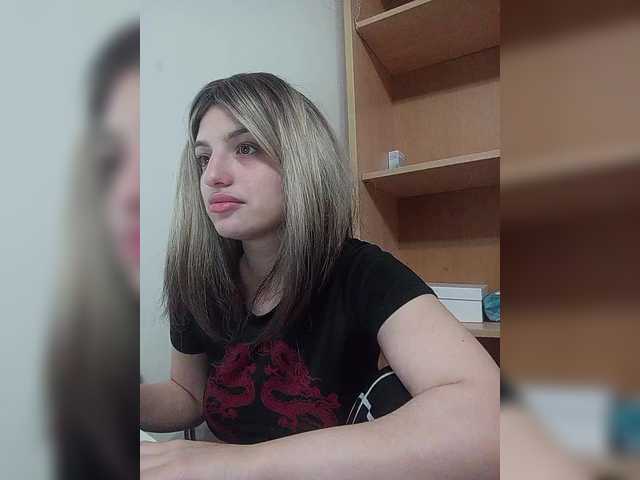 Sonyagasay live cam on BongaCams