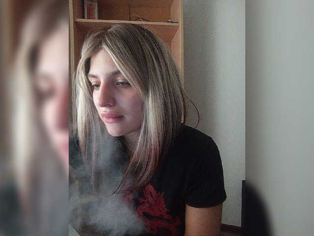 Sonyagasay live cam on BongaCams