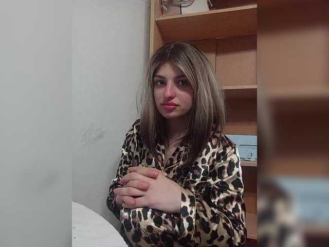Sonyagasay live cam on BongaCams