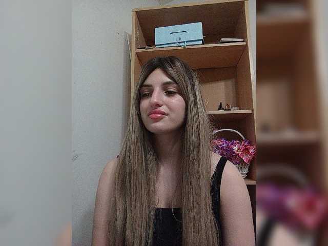 Sonyagasay live cam on BongaCams