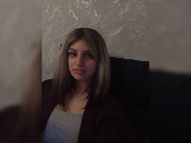 Sonyagasay live cam on BongaCams