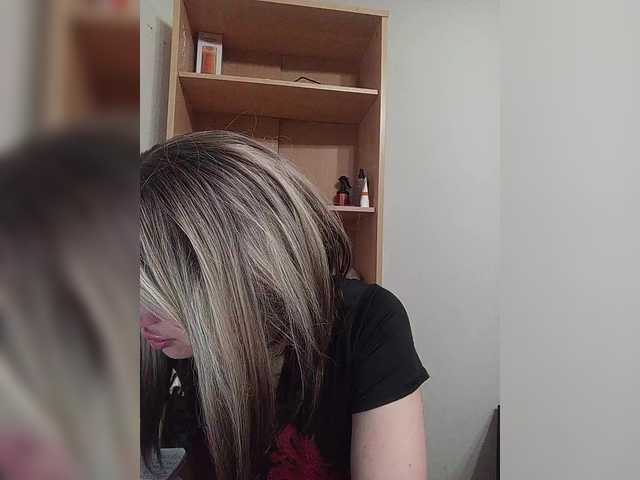 Rtewevhgwgvw live webcam show