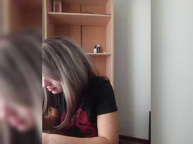Sonyagasay live cam on BongaCams