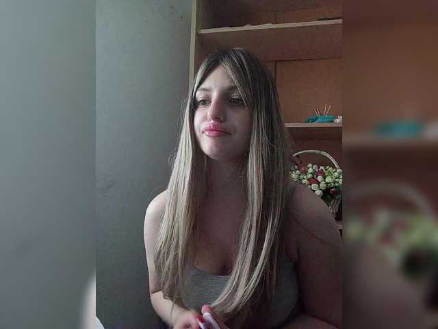 Sonyagasay live cam on BongaCams