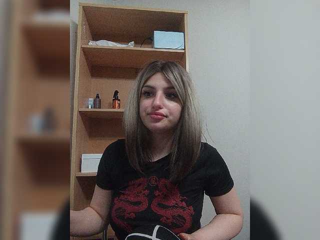 Sonyagasay live cam on BongaCams