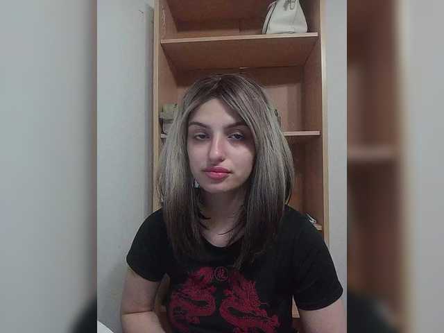 Sonyagasay live cam on BongaCams