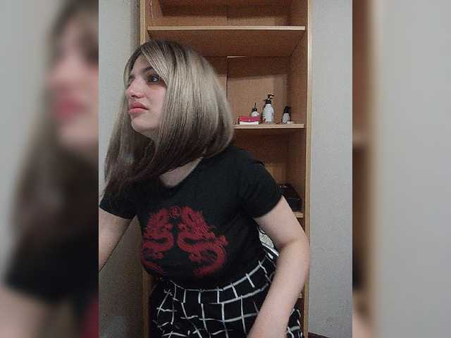 Sonyagasay live cam on BongaCams