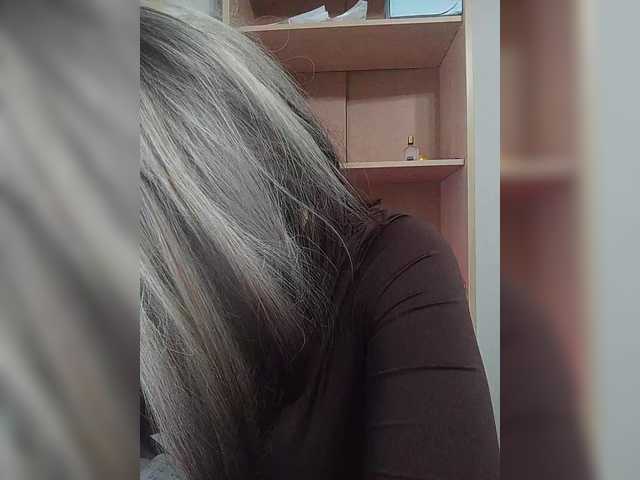 Sonyagasay live cam on BongaCams