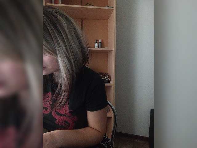 Sonyagasay live cam on BongaCams