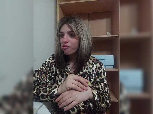 Sonyagasay live cam on BongaCams