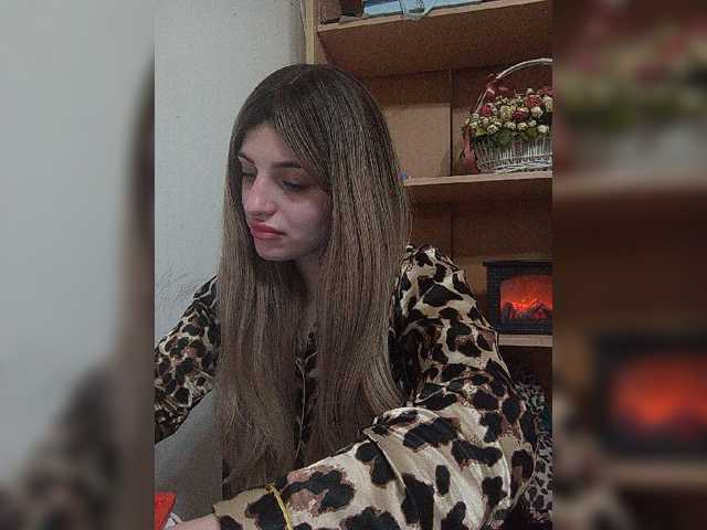 Sonyagasay live cam on BongaCams