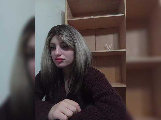 Sonyagasay live cam on BongaCams