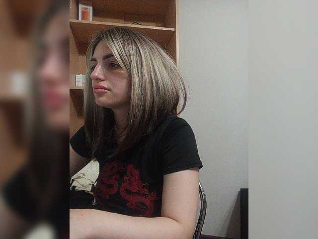 Sonyagasay live cam on BongaCams