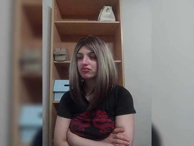 Sonyagasay live cam on BongaCams