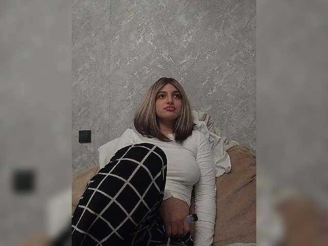 Sonyagasay live cam on BongaCams