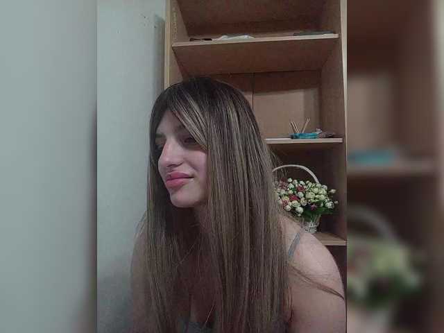 Sonyagasay live cam on BongaCams