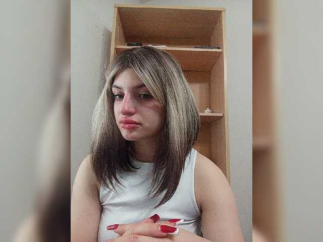 Sonyagasay live cam on BongaCams
