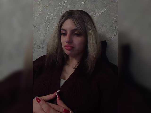 Sonyagasay live cam on BongaCams