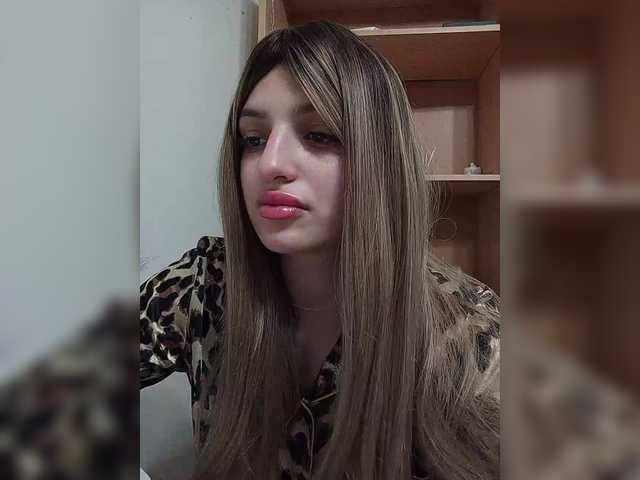 Sonyagasay live cam on BongaCams