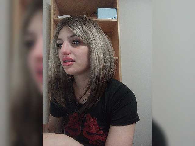 Sonyagasay live cam on BongaCams