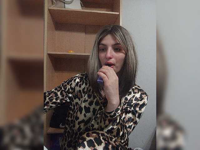 Sonyagasay live cam on BongaCams