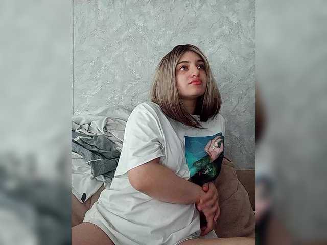 Sonyagasay live cam on BongaCams