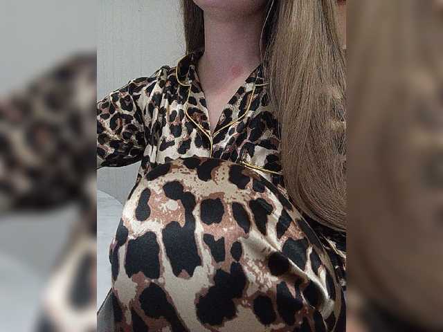 Sonyagasay live cam on BongaCams