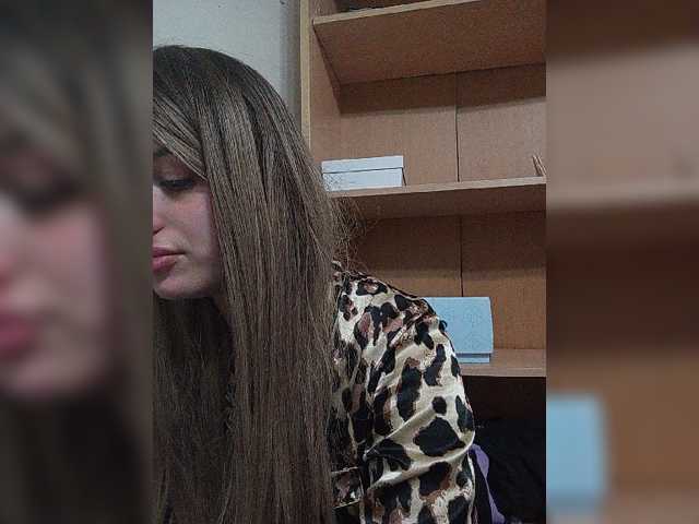 Sonyagasay live cam on BongaCams