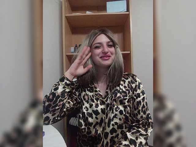 Sonyagasay live cam on BongaCams