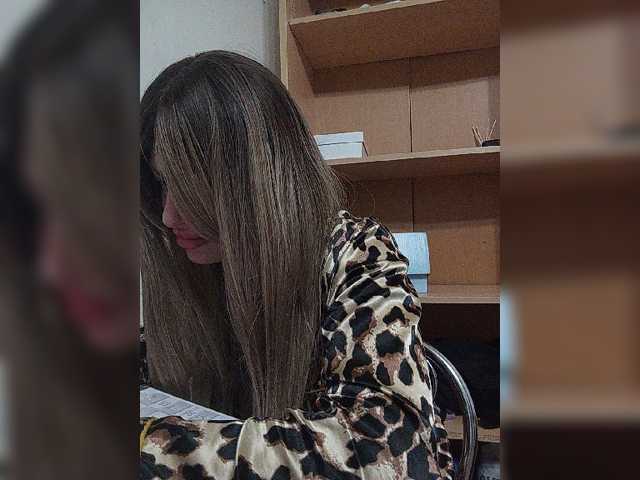 Sonyagasay live cam on BongaCams