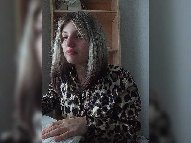 Sonyagasay live cam on BongaCams