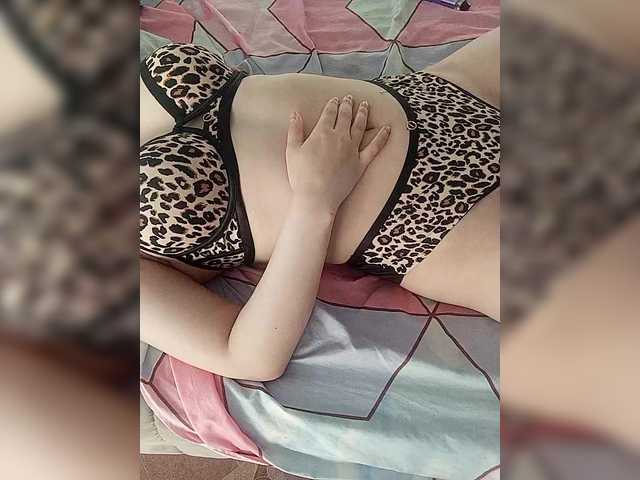 Sonyagasay live cam on BongaCams