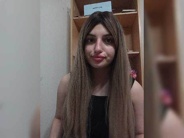 Sonyagasay live cam on BongaCams
