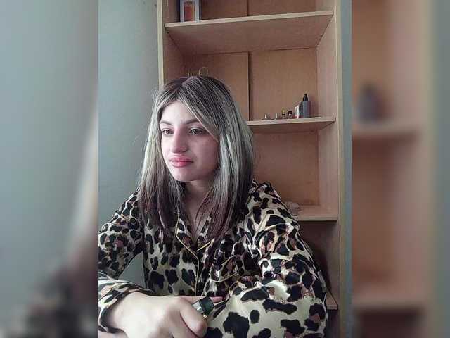 Sonyagasay live cam on BongaCams