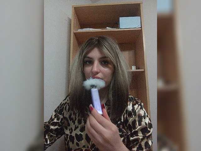 Sonyagasay live cam on BongaCams